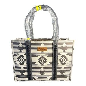 Elegant Wrangler Black & White Aztec Tote Bag - Brand New with Tags